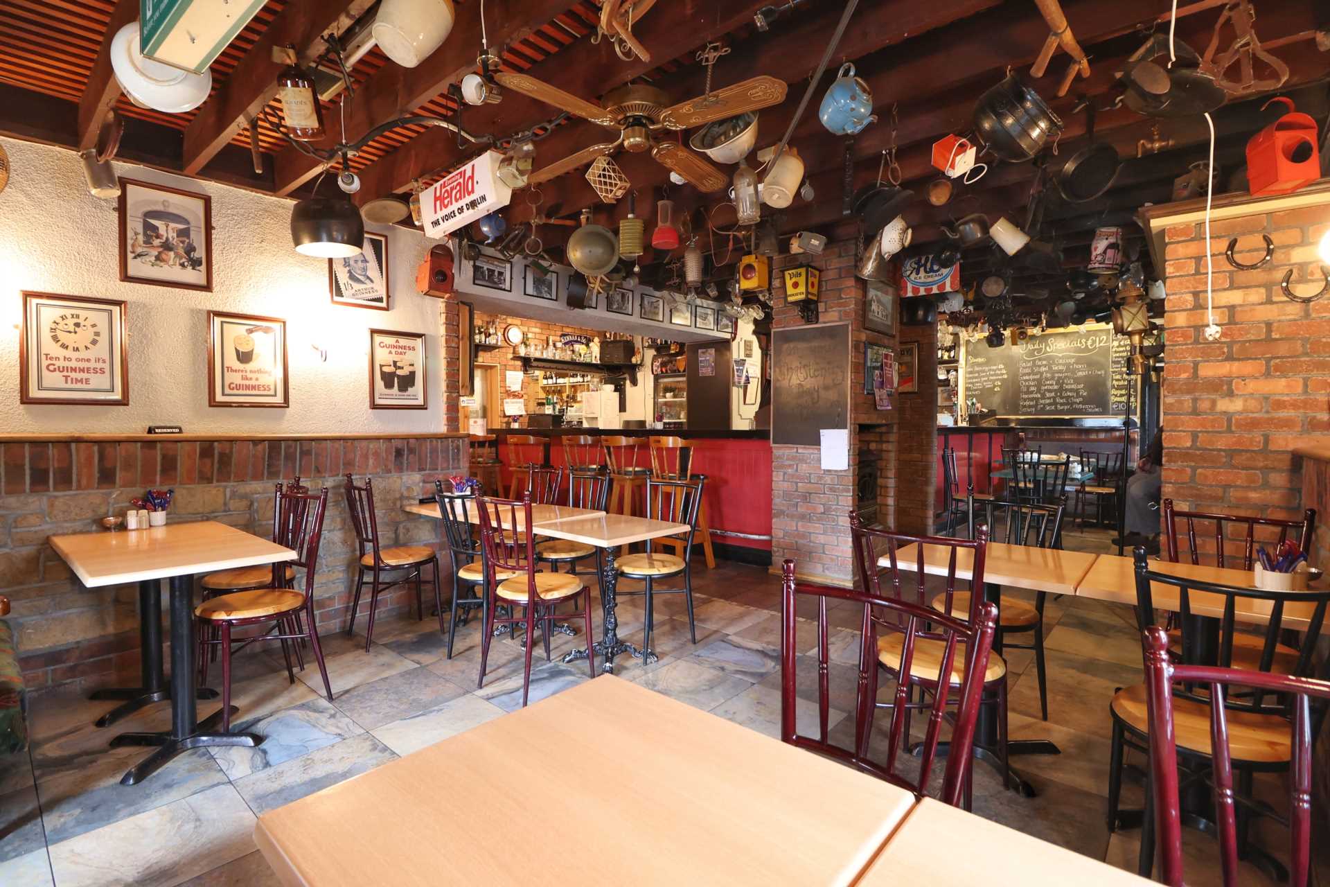 The Ballycarney Inn, Y21 VX03