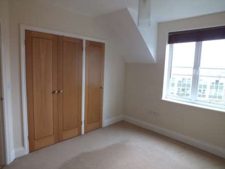 Caversham Place, Image 5