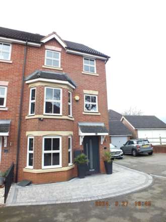 3 Bedroom Town House, Elm Road, Sutton Coldfield