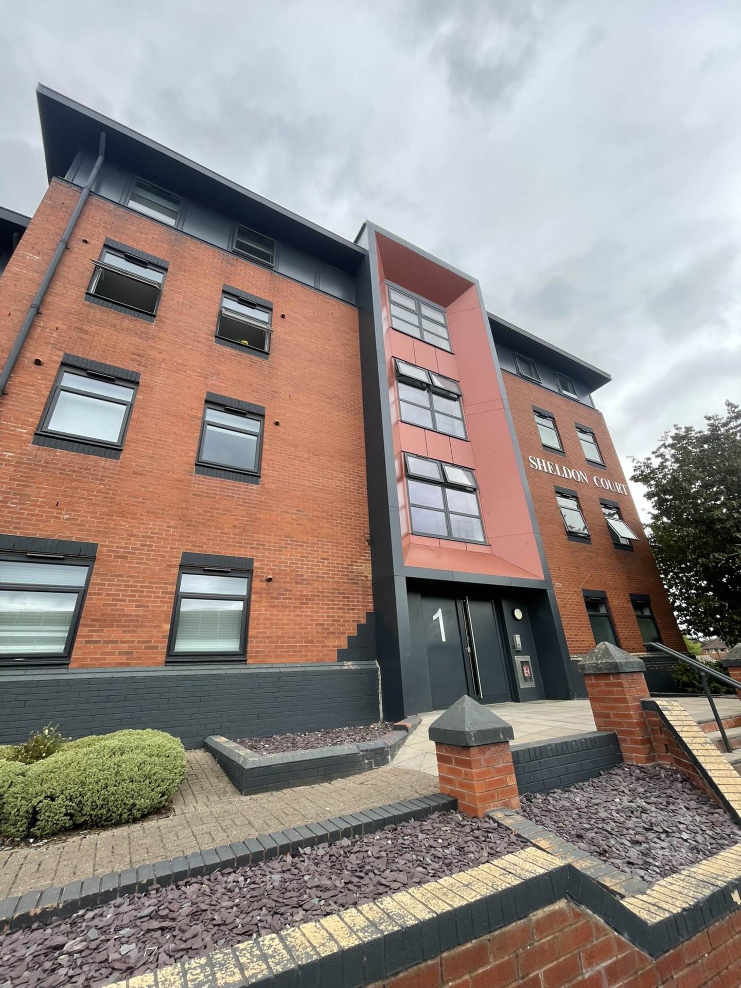 Apartment     Sheldon Court, Wagon Lane, Image 1