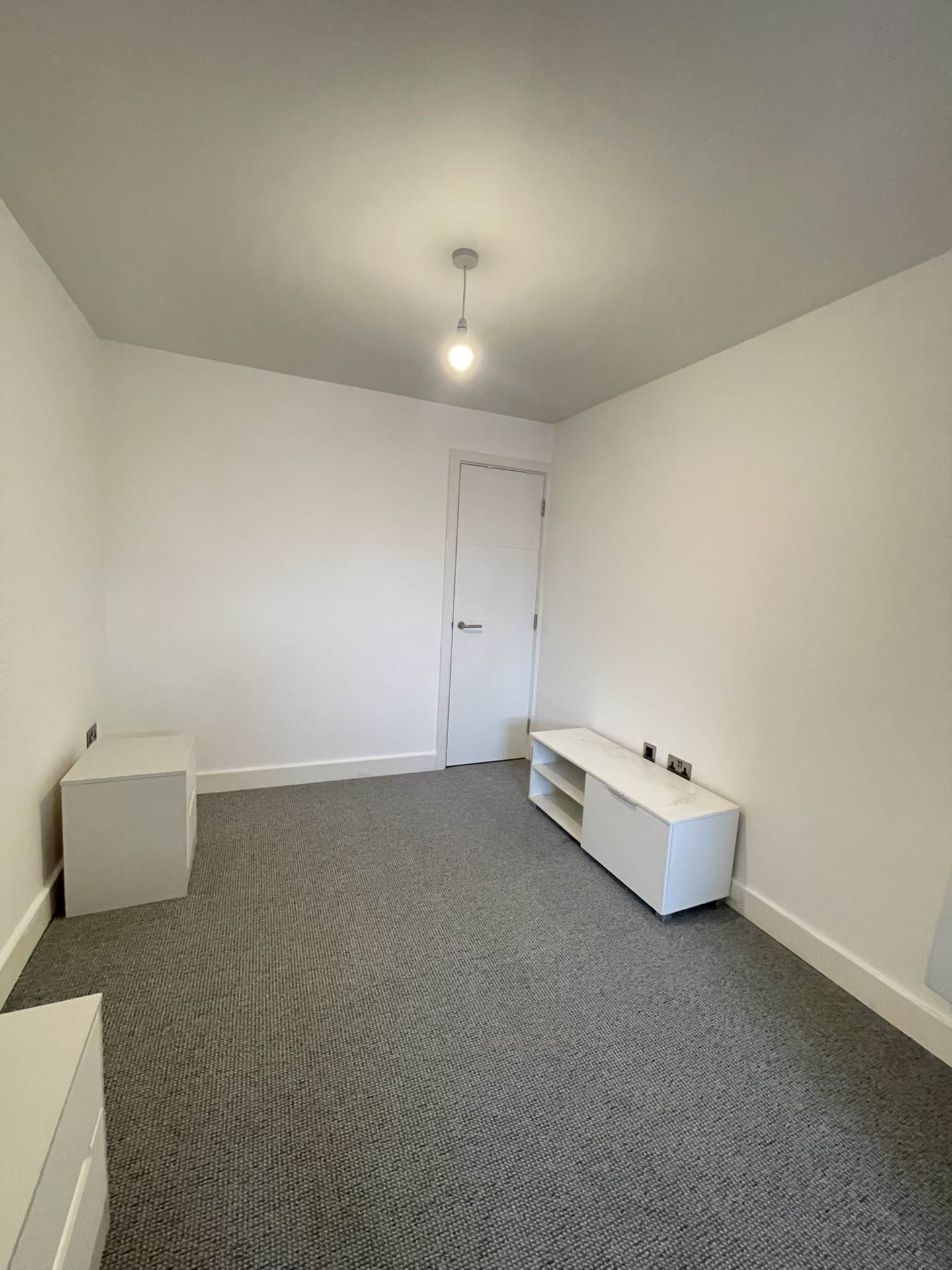 Apartment     Sheldon Court, Wagon Lane, Image 10