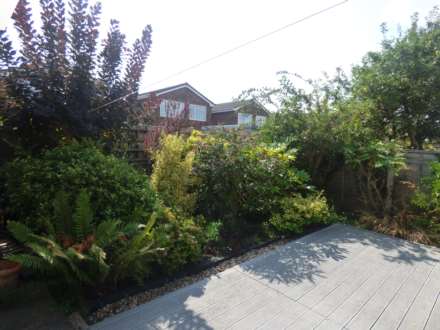Roman Way, Coton Green, Image 17