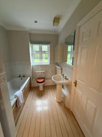 Thornhill Road, Streetly, Image 13