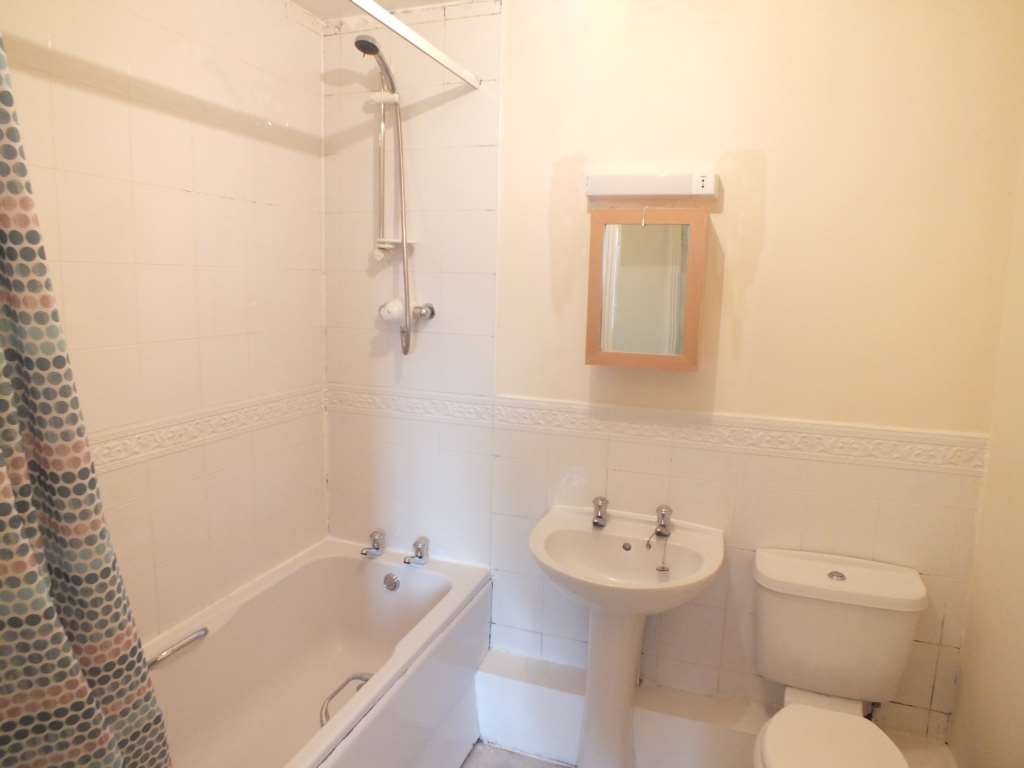 Barrow Close, Walsall, Image 8