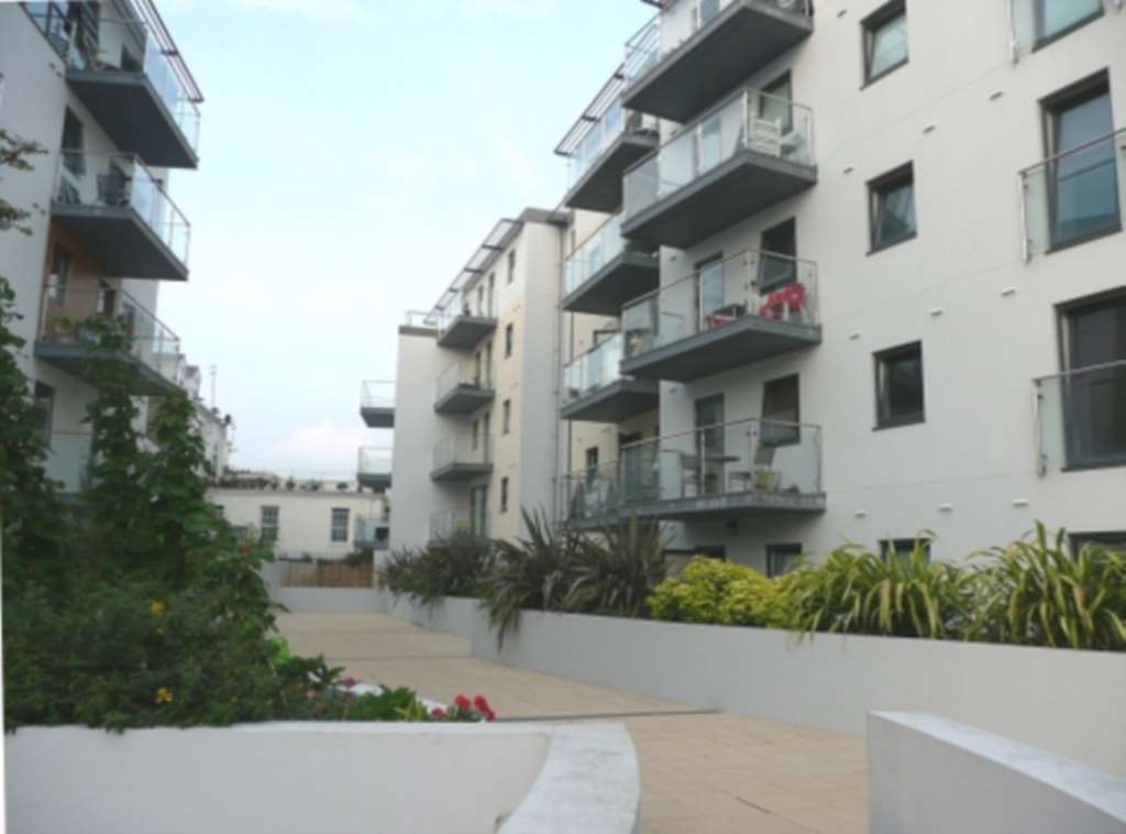 St Saviour's Road, St Helier, Image 11