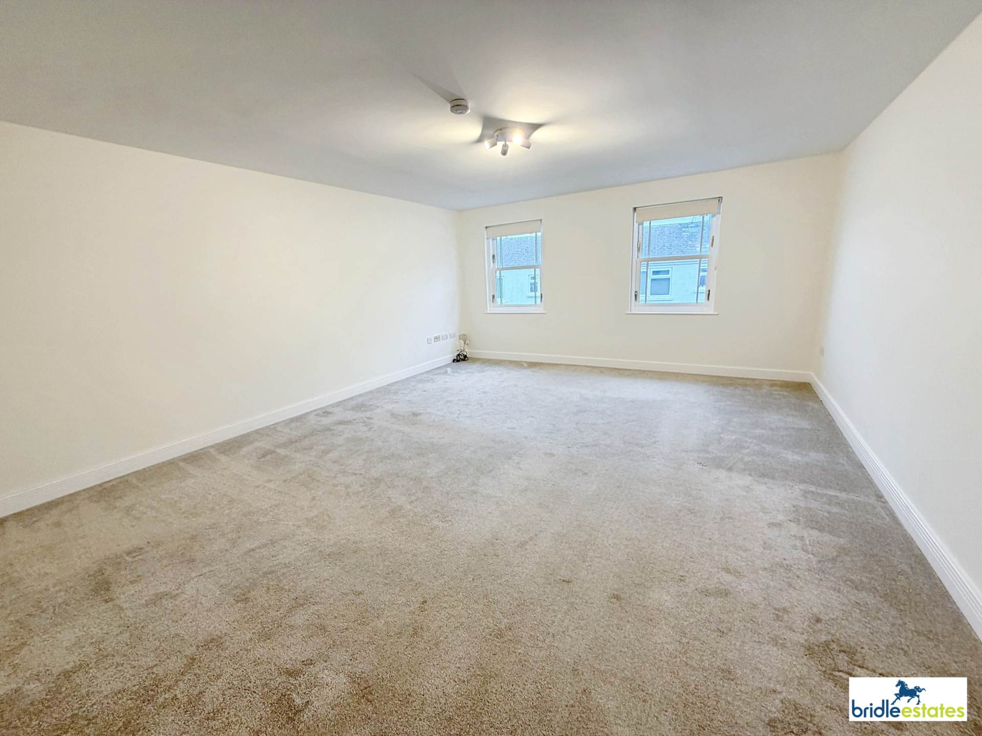 Fountain Court, Hastings Lane, St Helier, Image 4