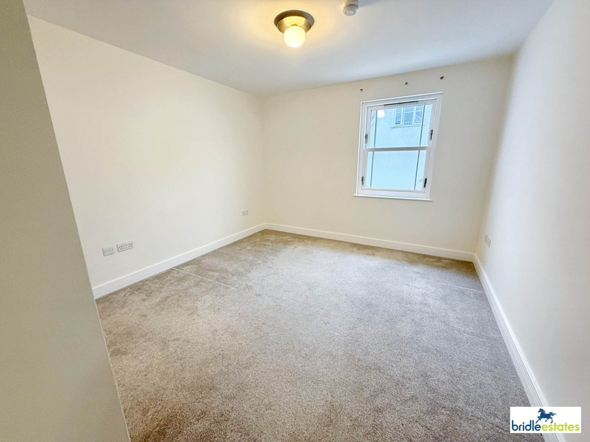 Fountain Court, Hastings Lane, St Helier, Image 8