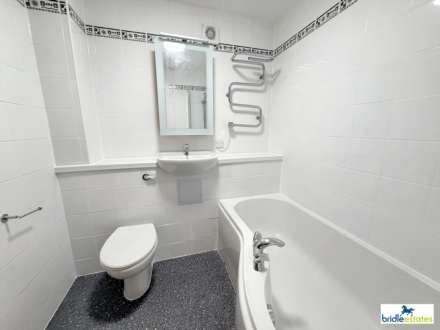 Fountain Court, Hastings Lane, St Helier, Image 11