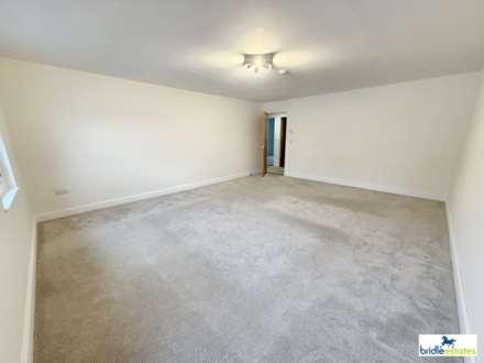 Fountain Court, Hastings Lane, St Helier, Image 5