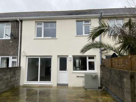 Close to St. Saviour's school - Sunshine Avenue, Image 3