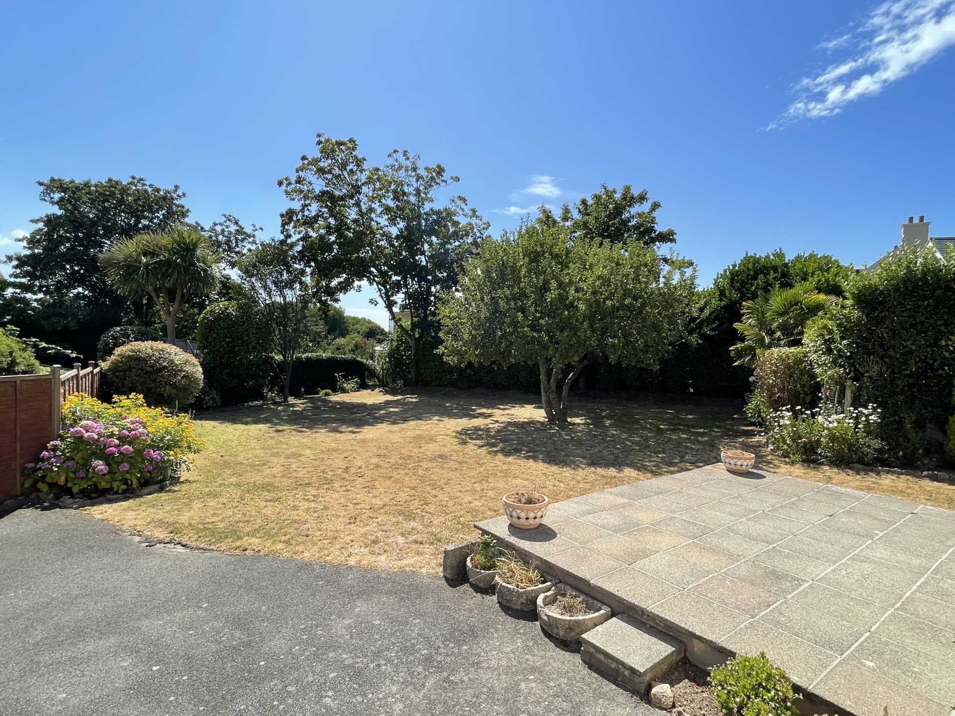 Close Trinity Parish Church, Image 24