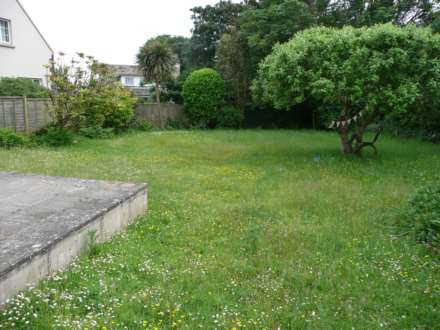 Close Trinity Parish Church, Image 27