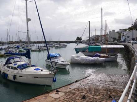 Le Mont Les Vaux, St Aubin, Image 21