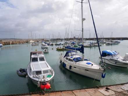 Le Mont Les Vaux, St Aubin, Image 22