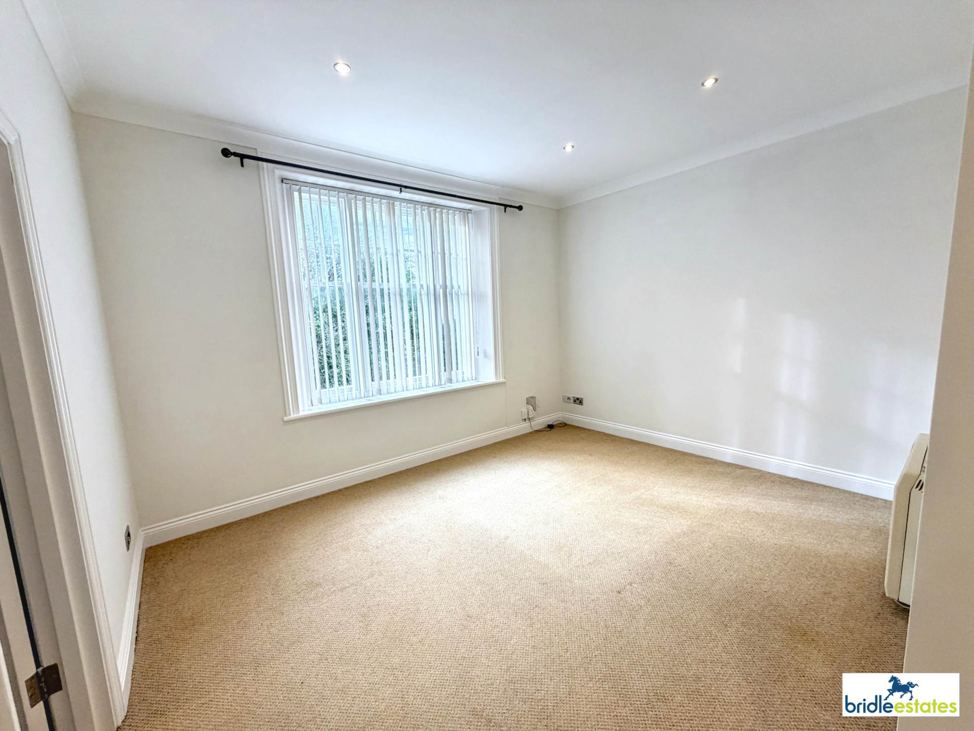 GROSVENOR STREET, Image 7