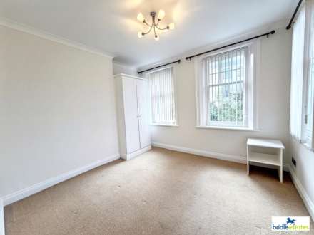 GROSVENOR STREET, Image 3