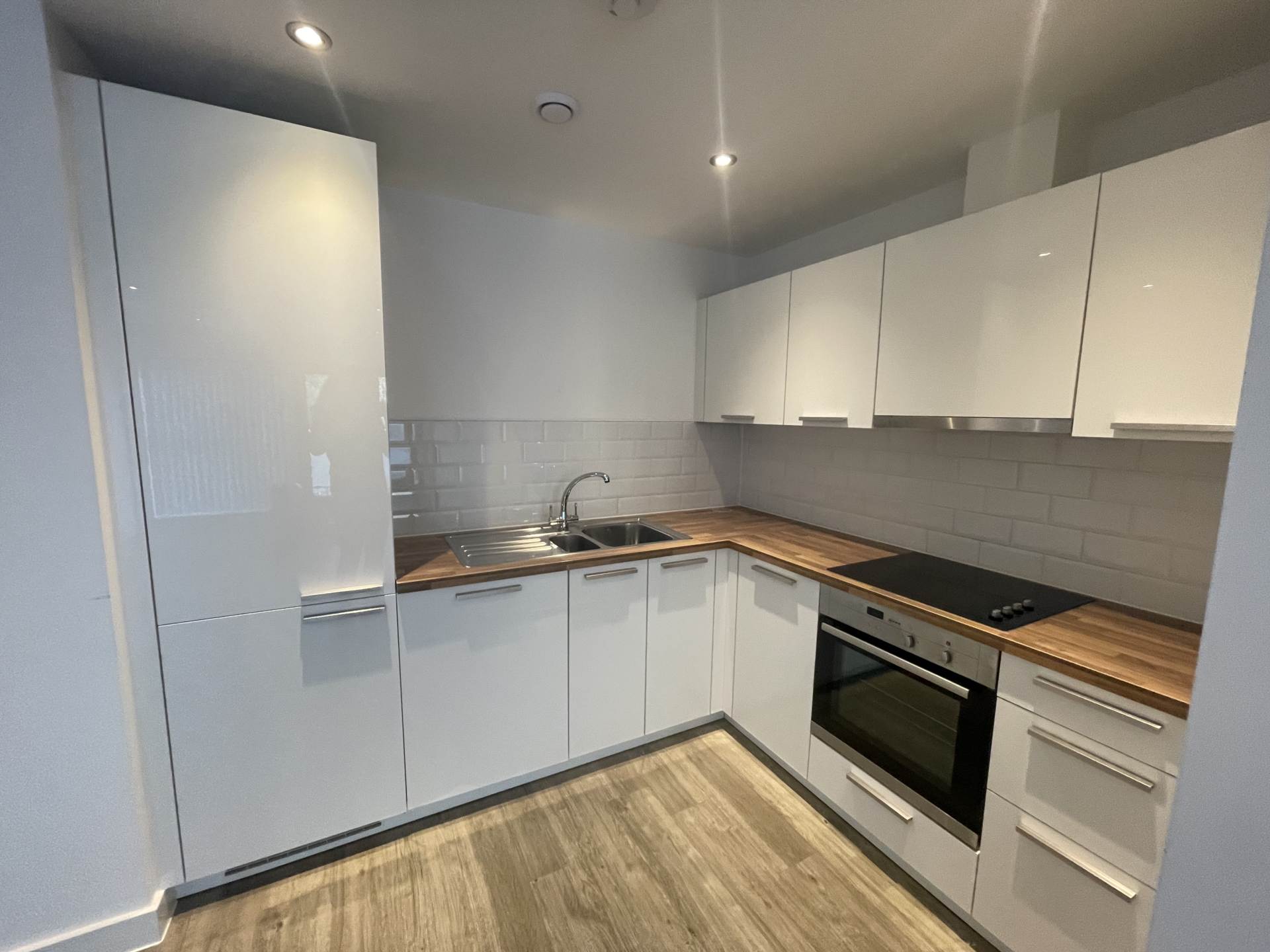 Westmount Apartments, Image 5