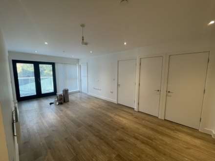 Westmount Apartments, Image 4