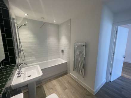 Westmount Apartments, Image 8