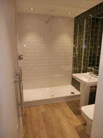 Westmount W2, Image 13