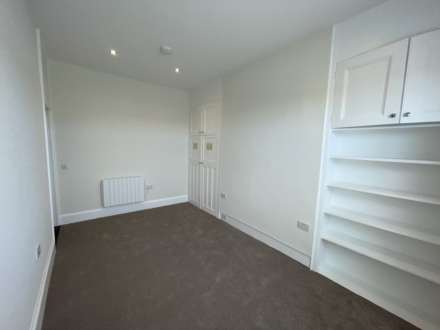 St Johns Road, St Helier, Image 13
