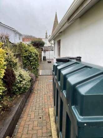 La Rue Du Temple, St John, Image 28
