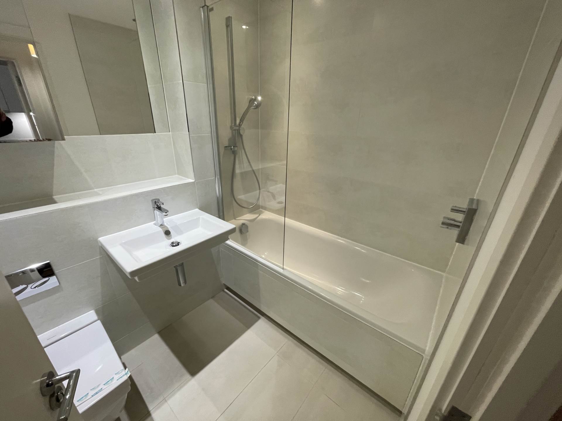 Castle Quay, Millais House, La Rue De L'Etau, Image 14