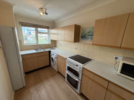80 Marett Court, St Helier, Image 12