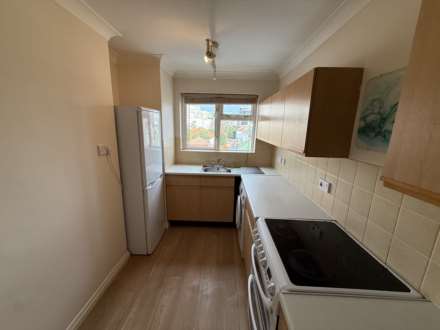 80 Marett Court, St Helier, Image 13
