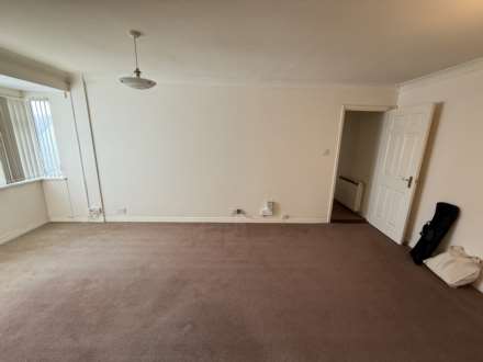 80 Marett Court, St Helier, Image 2