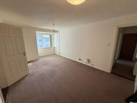 80 Marett Court, St Helier, Image 4