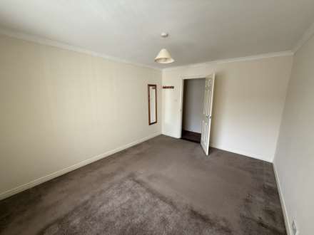 80 Marett Court, St Helier, Image 8