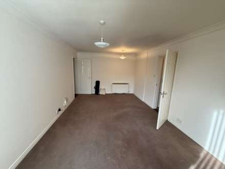 80 Marett Court, St Helier, Image 9
