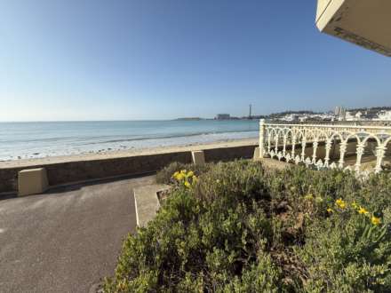 2 Bedroom Apartment, Maison Victor Hugo, Greve D`Azette