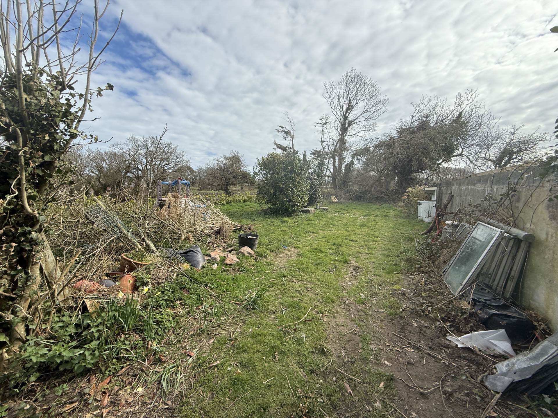 La Rue De Chataigniers, St John, Image 17
