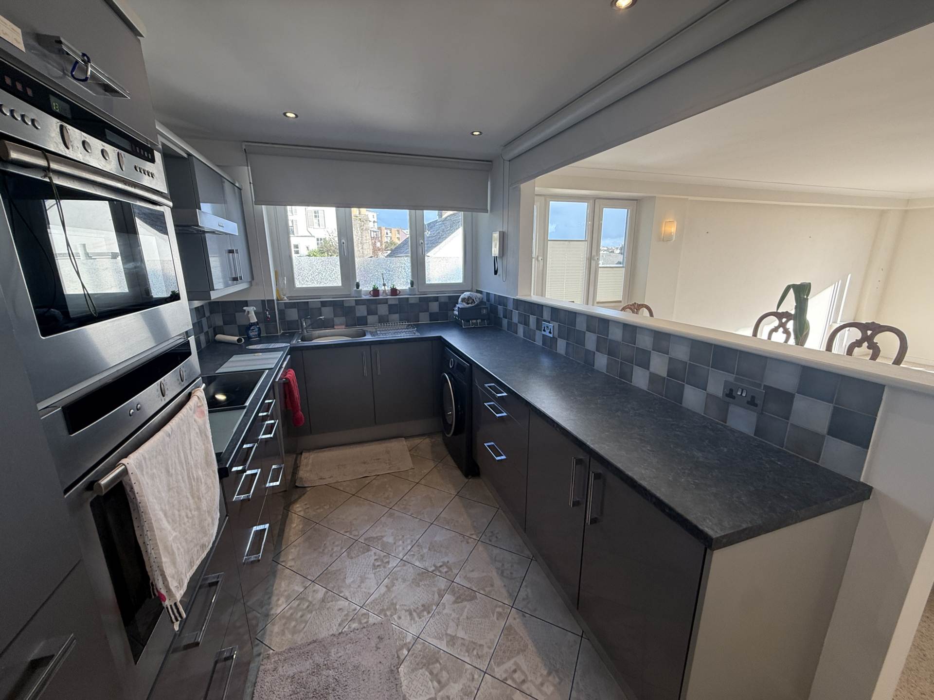 Lower Kings Cliff, St Helier, Image 12