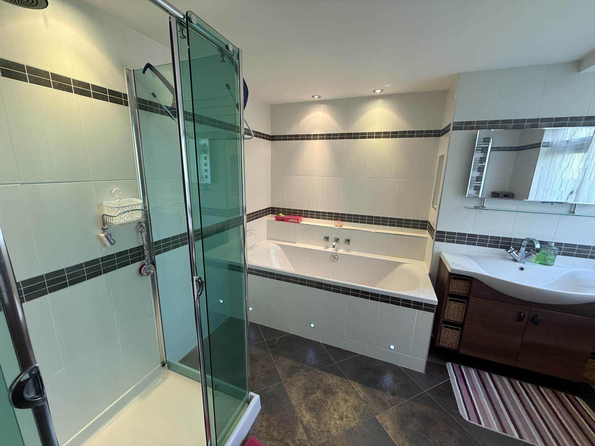 Lower Kings Cliff, St Helier, Image 19