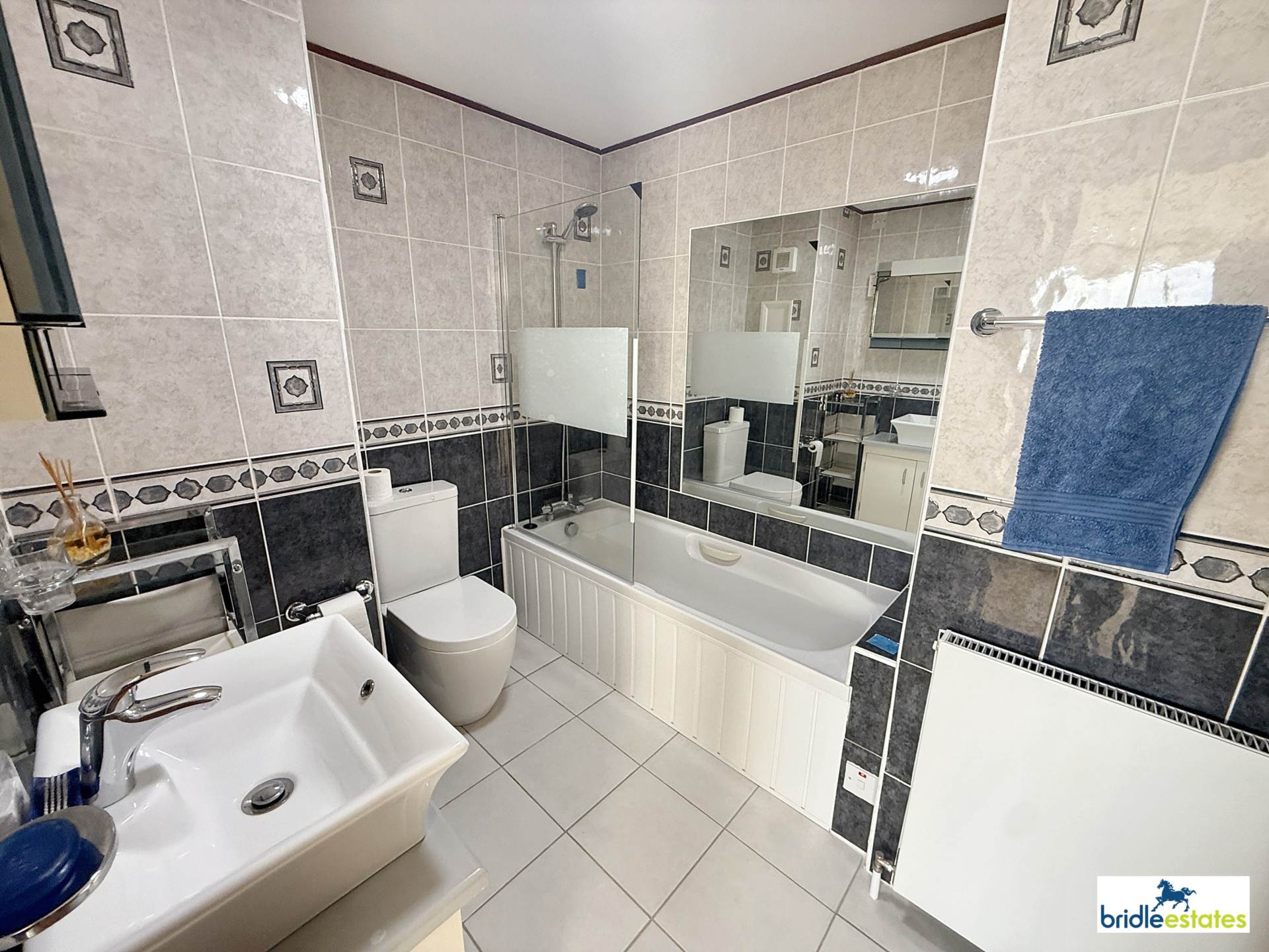 Lower Kings Cliff, St Helier, Image 23