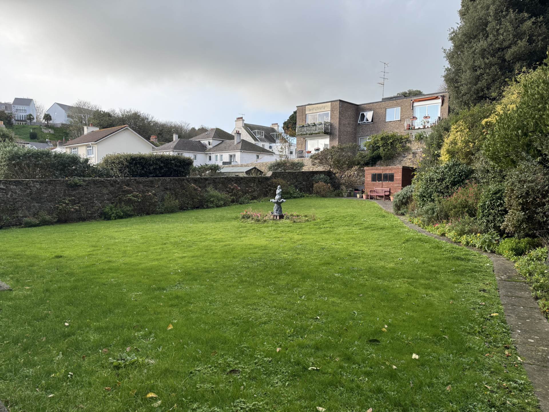 Lower Kings Cliff, St Helier, Image 30