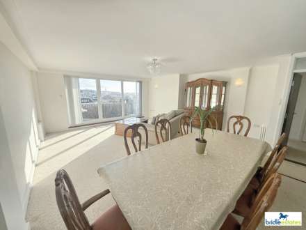 Lower Kings Cliff, St Helier, Image 10