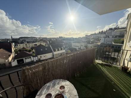 Lower Kings Cliff, St Helier, Image 25