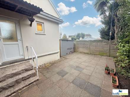 La Rue Des Chenes, St Helier, Image 23