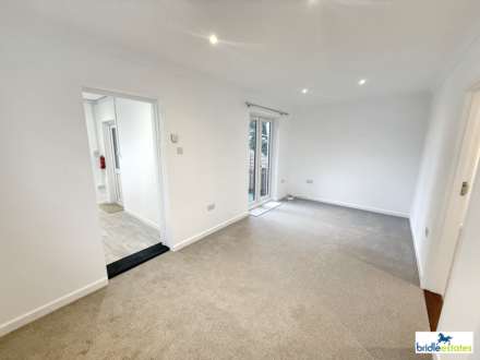 La Rue Des Chenes, St Helier, Image 4