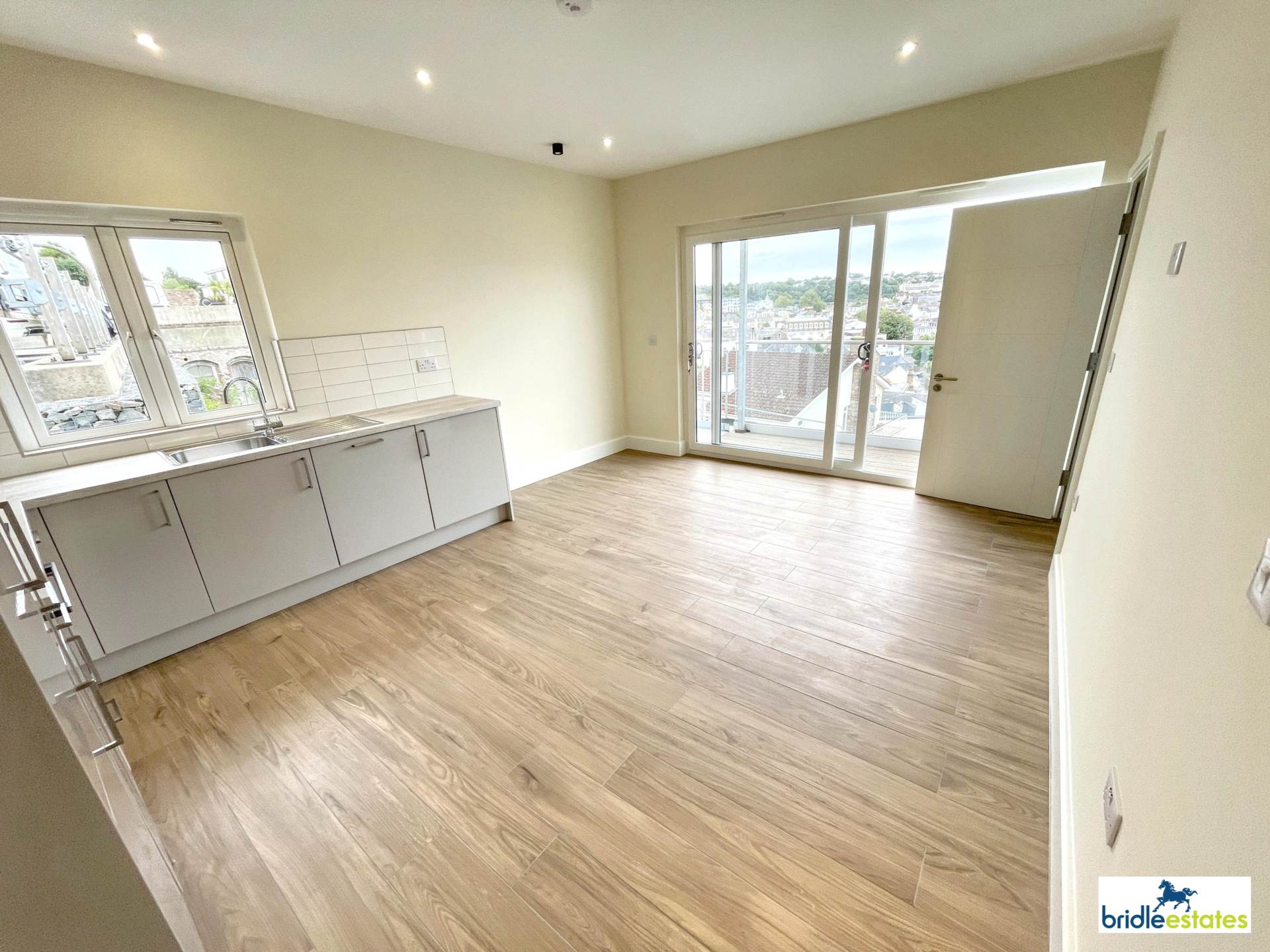 St Johns Road, St Helier, Image 6