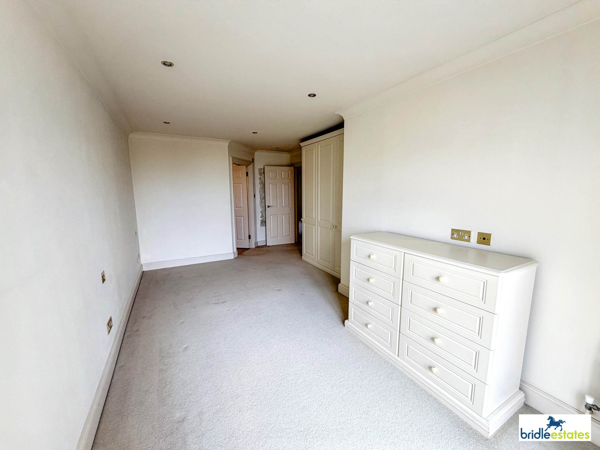 Les Vanniers Apartments, La Route De St. Aubin, St Helier, Image 10
