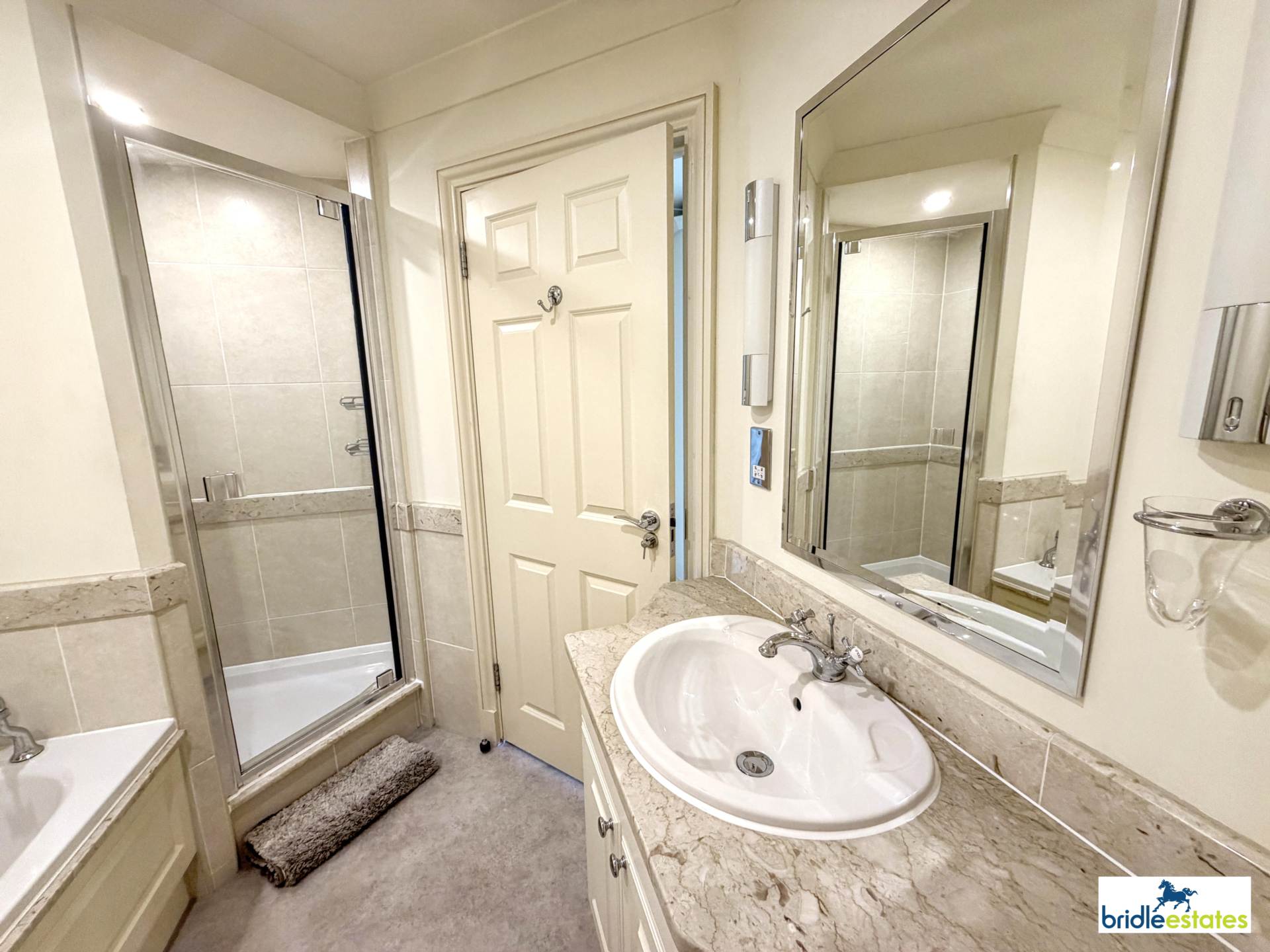 Les Vanniers Apartments, La Route De St. Aubin, St Helier, Image 15