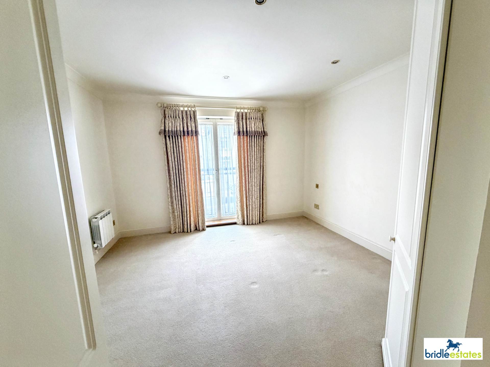 Les Vanniers Apartments, La Route De St. Aubin, St Helier, Image 16