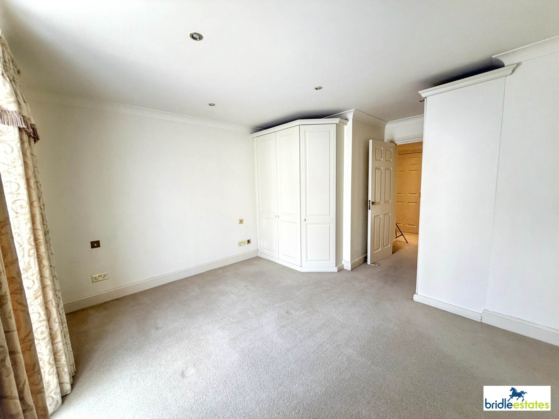 Les Vanniers Apartments, La Route De St. Aubin, St Helier, Image 18