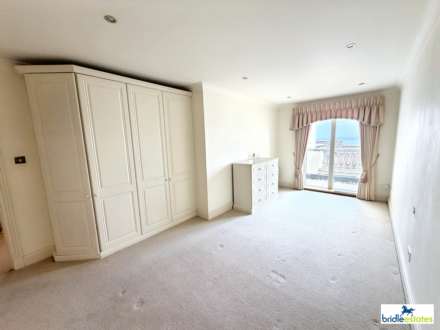 Les Vanniers Apartments, La Route De St. Aubin, St Helier, Image 9