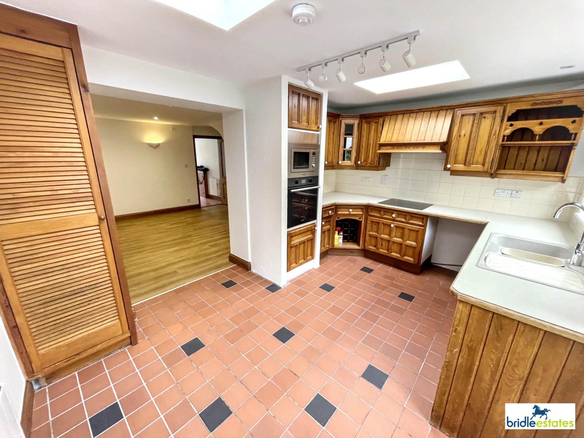 Town cottage, Garden Lane, St Helier, Image 11